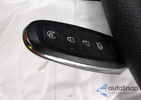 2019 Ford Escape Se z USA, uszkodzony, nr VIN 1FMCU9GD8KUC24607